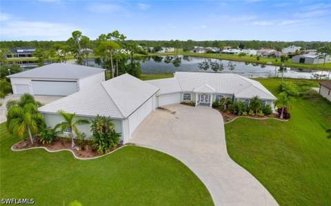 18683 Baseleg Ave, North Fort Myers FL - photo 6 of 50