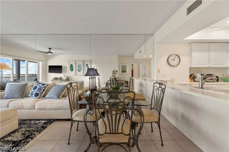 2 bedroom Condominium at 1020 S Collier Blvd 506, Dela Park Place, Marco Island — photo 4