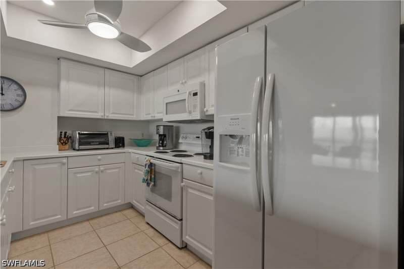2 bedroom Condominium at 1020 S Collier Blvd 506, Dela Park Place, Marco Island — photo 5