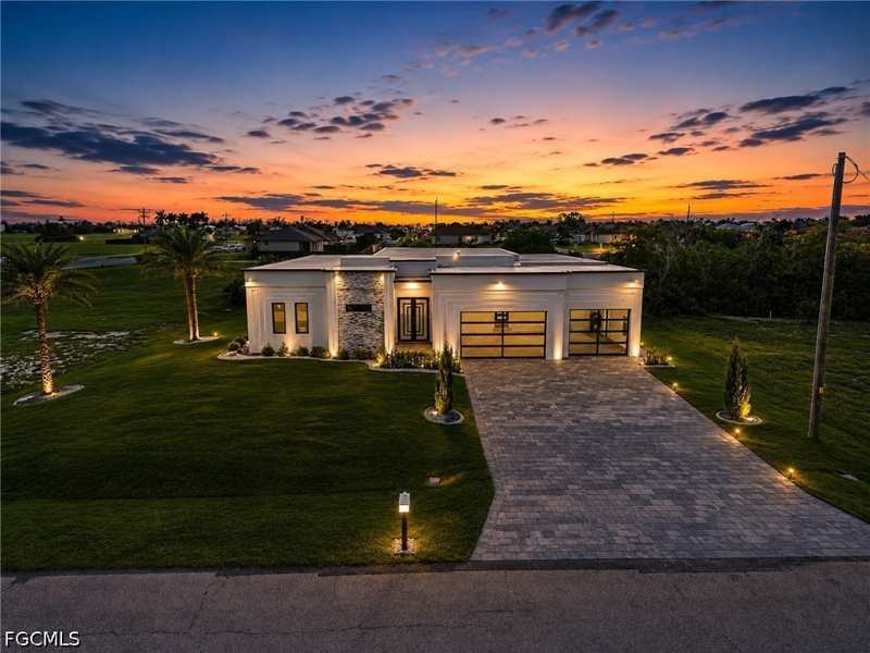 5 bedroom SingleFamilyResidence at 806 NW 33rd Ave, Cape Coral, Cape Coral — photo 1