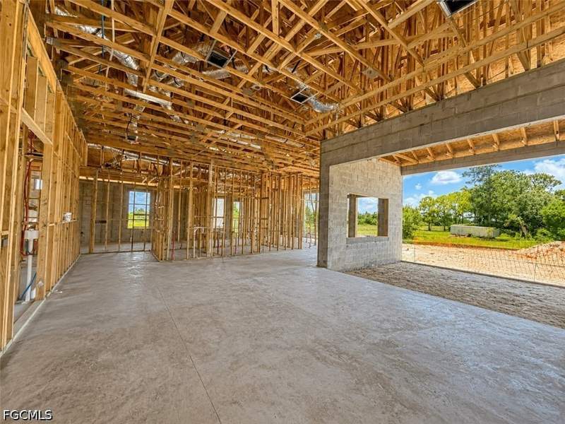 3 bedroom SingleFamilyResidence at 7517 4th Pl, Wheelers Subd, Labelle — photo 5