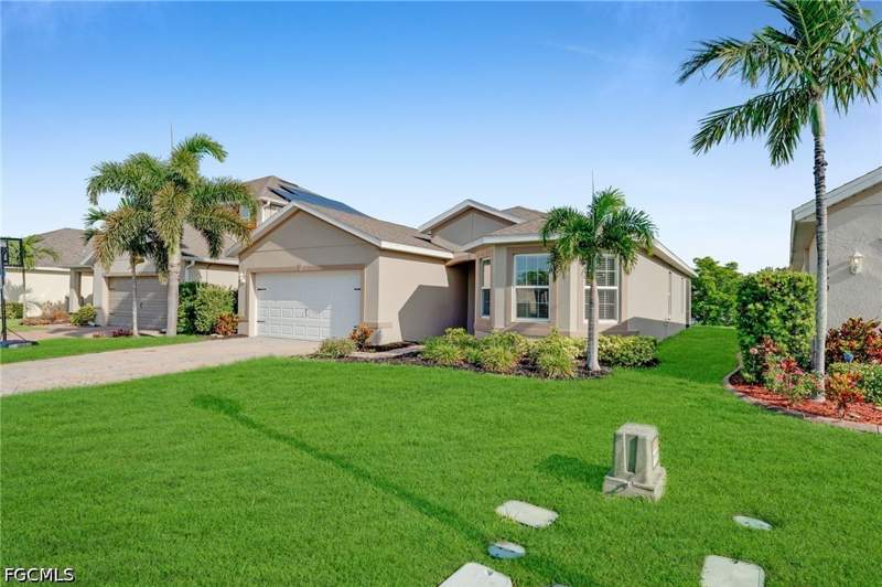 3 bedroom SingleFamilyResidence at 3477 Acapulco Cir, Entrada, Cape Coral — photo 2