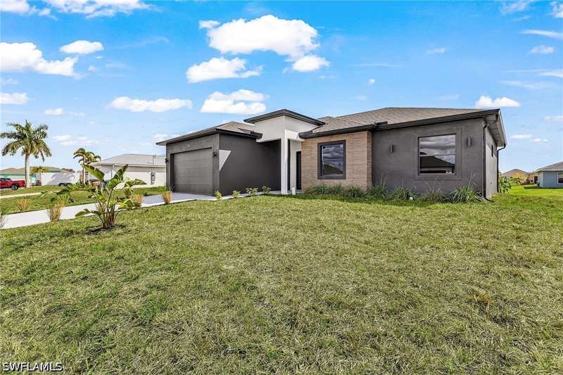 4 bedroom SingleFamilyResidence at 316 NW 10th St, Cape Coral, Cape Coral — photo 1
