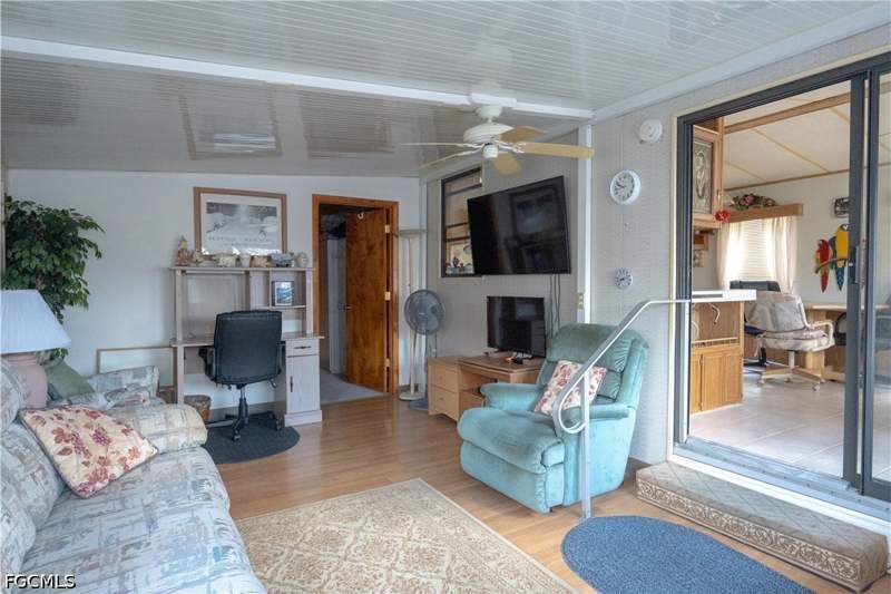 2 bedroom ManufacturedHome at 183 Caravan Cir, Fountain View Rv Resort, North Fort Myers — photo 4