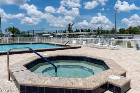 183 Caravan Cir, North Fort Myers FL - photo 9 of 12