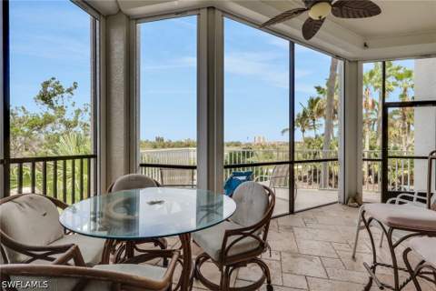 4198 Bay Beach Ln 113, Fort Myers Beach FL - photo 24 of 38
