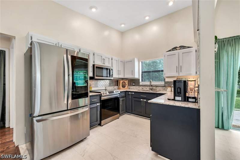 3 bedroom SingleFamilyResidence at 3670 6th Ave SE, Golden Gate Estates, Naples — photo 3