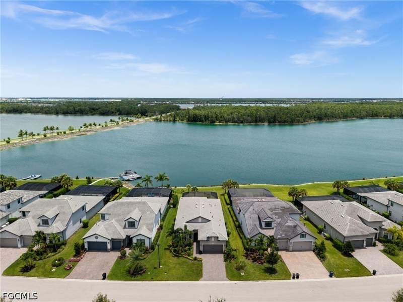 3 bedroom SingleFamilyResidence at 19025 Aqua Shore Dr, Wildblue, Fort Myers — photo 3