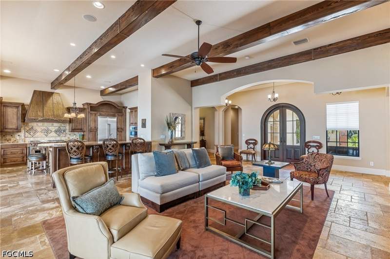 4 bedroom SingleFamilyResidence at 3552 Stuart Ct, Stuart Subdivision, Fort Myers — photo 2