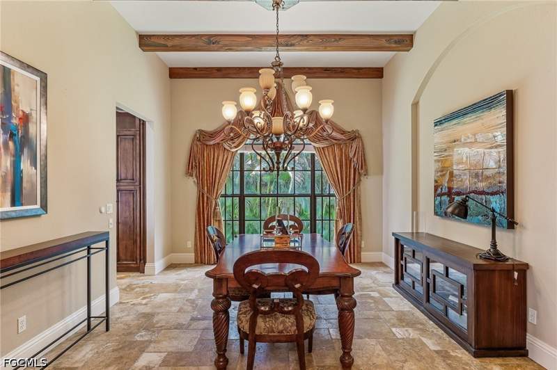 4 bedroom SingleFamilyResidence at 3552 Stuart Ct, Stuart Subdivision, Fort Myers — photo 4