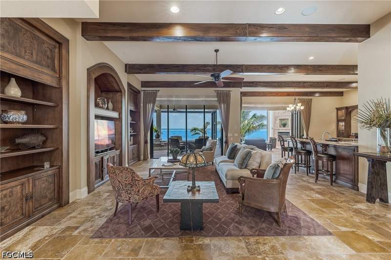 4 bedroom SingleFamilyResidence at 3552 Stuart Ct, Stuart Subdivision, Fort Myers — photo 5