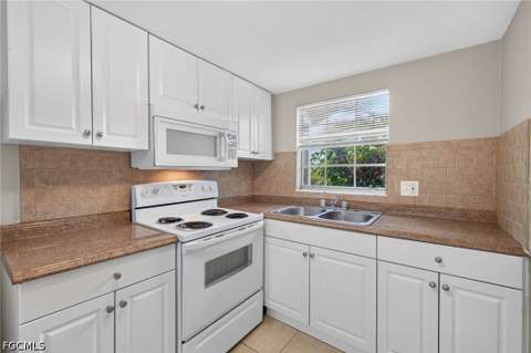 825 Courtington Ln 2, Fort Myers FL - photo 8 of 18