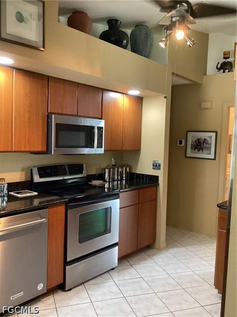 602 SE 22nd ST, Cape Coral FL - photo 9 of 24