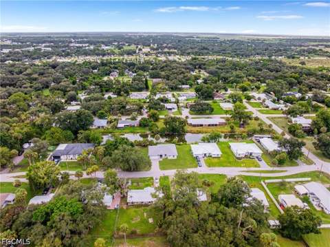 335 4th Ave, Labelle FL - photo 12 of 42