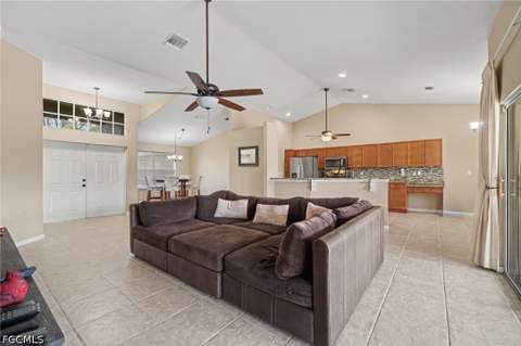 1143 NW 20th Pl, Cape Coral FL - photo 7 of 33