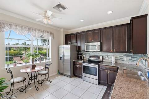 8433 Karina Ct, Naples FL - photo 12 of 33