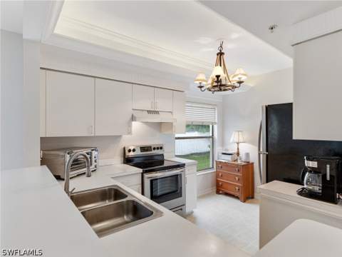 10261 Maddox Ln 513, Bonita Springs FL - photo 11 of 34