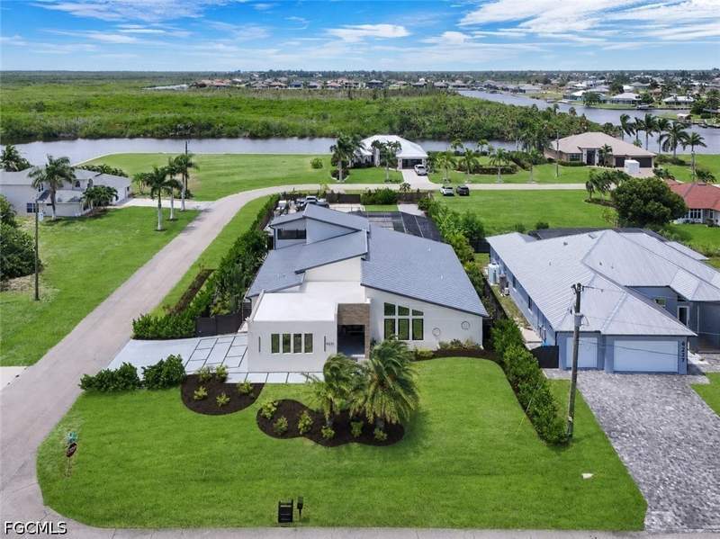 4 bedroom SingleFamilyResidence at 4231 NW 12th Ln, Cape Coral, Cape Coral — photo 4