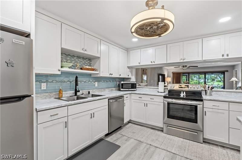 2 bedroom Condominium at 16590 Partridge Place Rd 104, Partridge Place, Fort Myers — photo 4