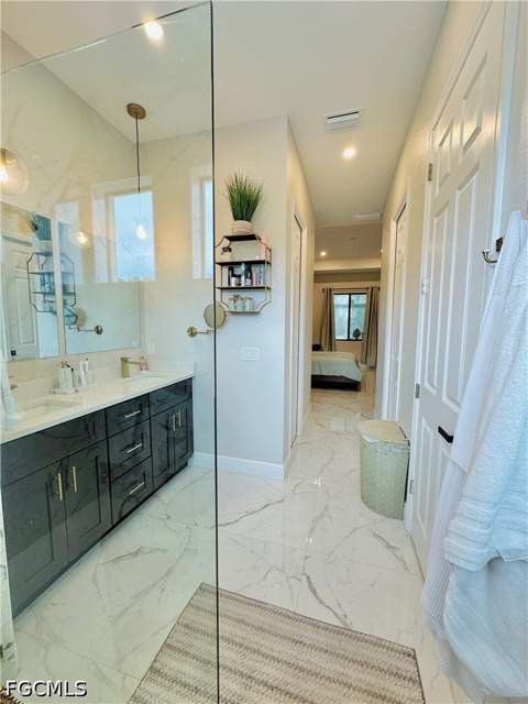 613 Hibiscus Ave, Lehigh Acres FL - photo 10 of 23