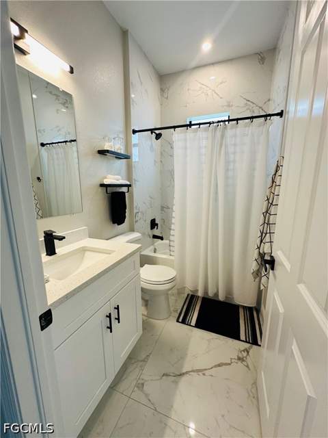 613 Hibiscus Ave, Lehigh Acres FL - photo 11 of 23