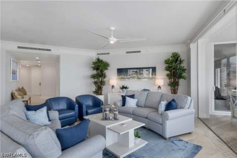 81 Seagate Dr 803, Naples FL - photo 17 of 35