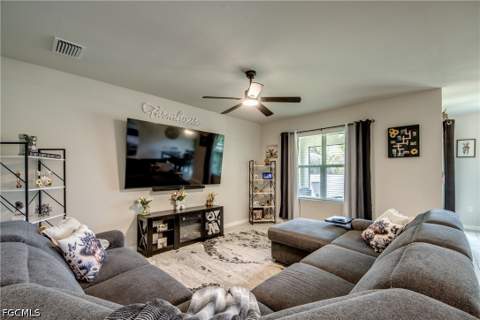 2532 NW 7th St, Cape Coral FL - photo 8 of 24