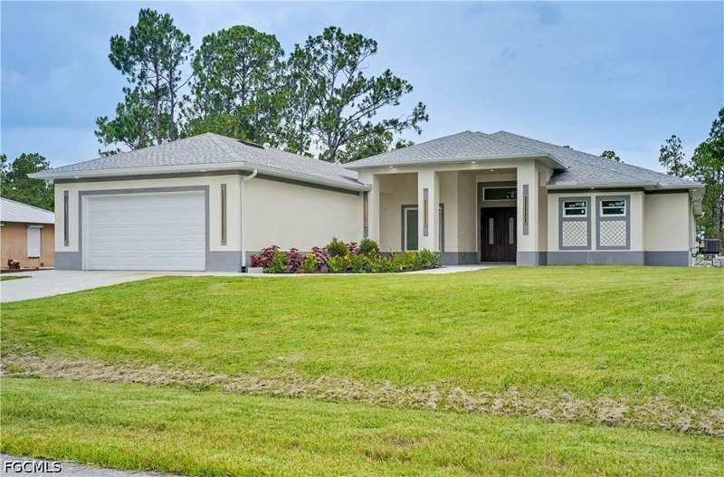 5 bedroom SingleFamilyResidence at 1113 Leroy Ave, Lehigh Acres, Lehigh Acres — photo 2