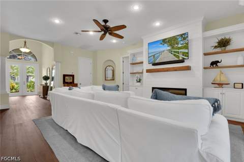 11620 Spoonbill Ln, Fort Myers FL - photo 17 of 37
