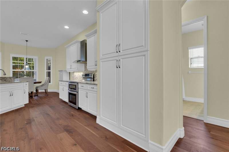 3 bedroom SingleFamilyResidence at 11620 Spoonbill Ln, Mahogany Run, Fort Myers — photo 5