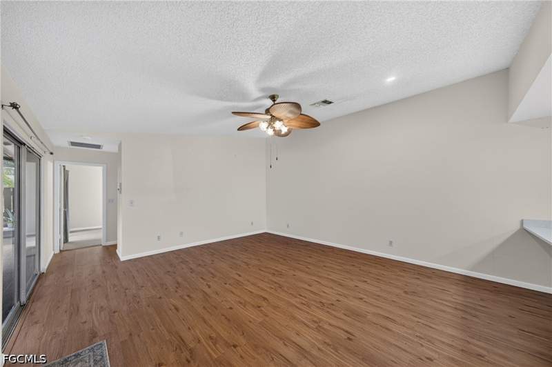 2 bedroom Townhouse at 15451 Crystal Lake Dr, Foxmoor Lakes, North Fort Myers — photo 2