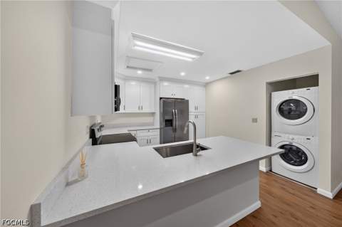15451 Crystal Lake Dr, North Fort Myers FL - photo 8 of 24