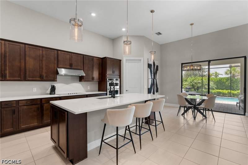 4 bedroom SingleFamilyResidence at 17551 Elkgrove Ln, The Place At Corkscrew, Estero — photo 5