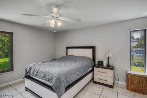 242 SW 45th Ter, Cape Coral FL - photo 10 of 34