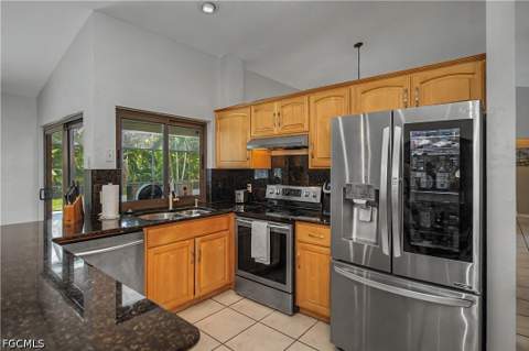 242 SW 45th Ter, Cape Coral FL - photo 7 of 34