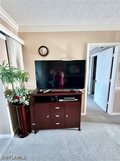 1 High Point Cir W 303, Naples FL - photo 18 of 31