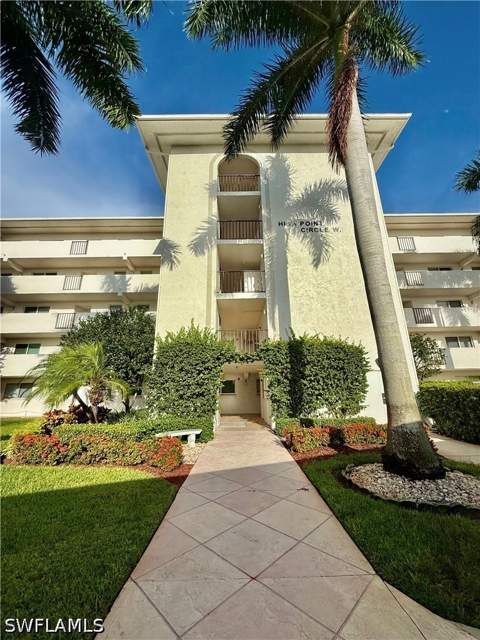 1 High Point Cir W 303, Naples FL - photo 23 of 31