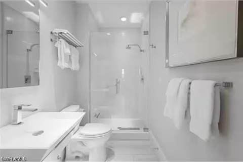 365 5th Ave S 307, Naples FL - photo 7 of 23