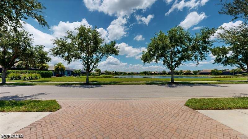 2 bedroom SingleFamilyResidence at 6321 Liberty St, Del Webb, Ave Maria — photo 4