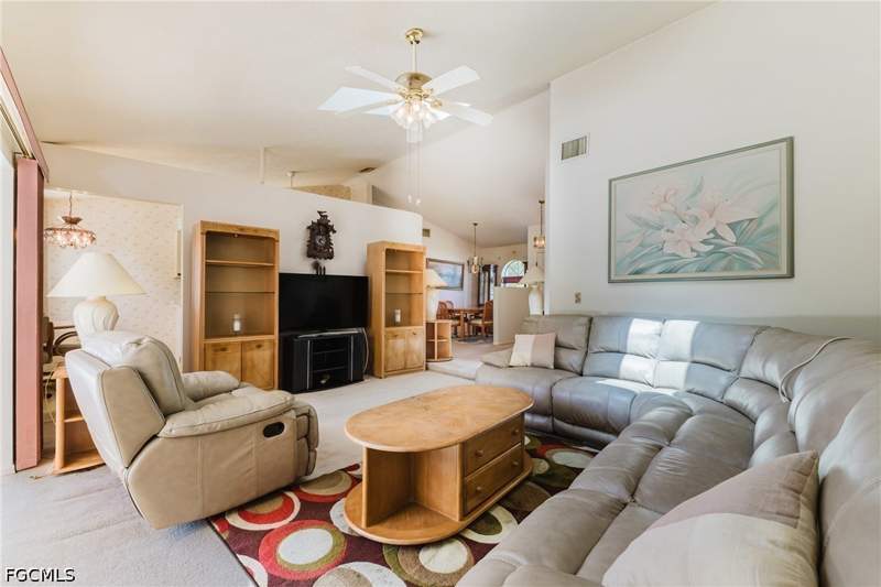 3 bedroom SingleFamilyResidence at 3606 Country Club Blvd, Cape Coral, Cape Coral — photo 5
