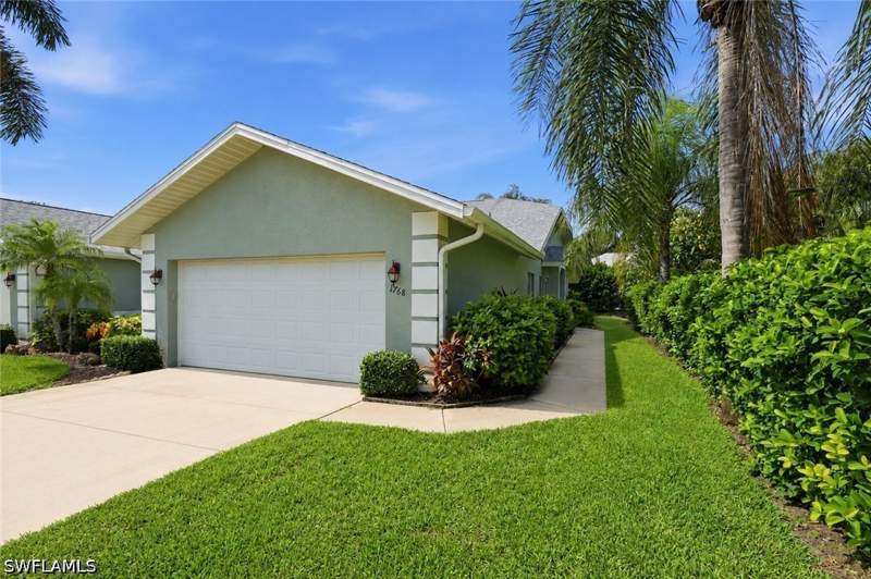 3 bedroom Attached at 1768 Royal Cir 1402, Royal Villas, Naples — photo 3