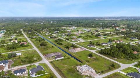 744 Oakridge Ave S, Lehigh Acres FL - photo 10 of 45