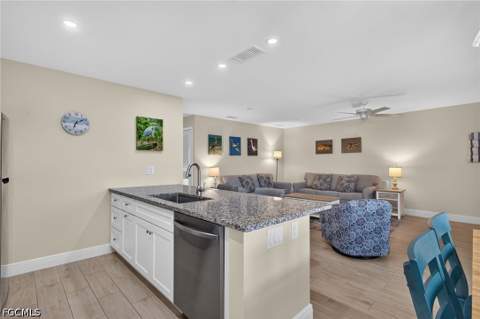 827 E Gulf Dr C-3, Sanibel FL - photo 10 of 36