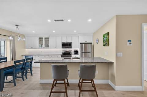 827 E Gulf Dr C-3, Sanibel FL - photo 11 of 36