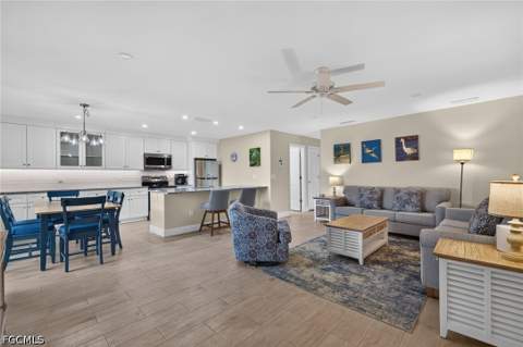 827 E Gulf Dr C-3, Sanibel FL - photo 8 of 36