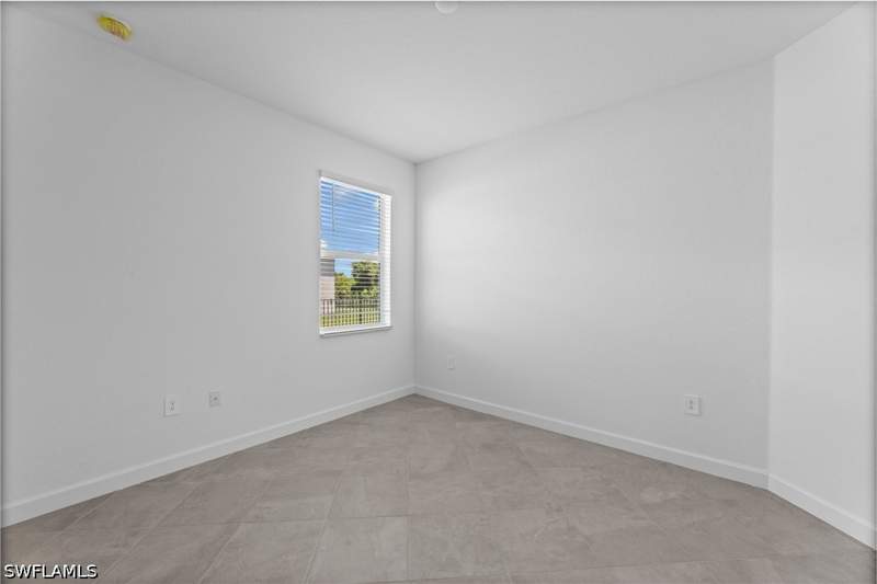 4 bedroom SingleFamilyResidence at 1611 Double Eagle Trl, Valencia Country Club, Naples — photo 5