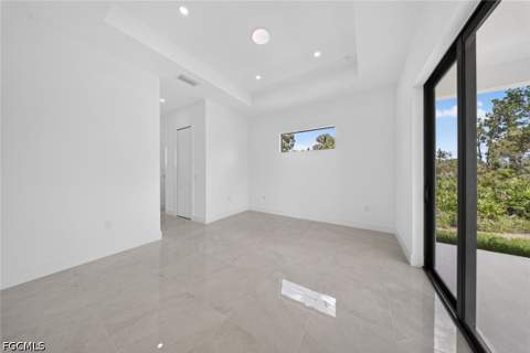 463 Zimmerman Ave S, Lehigh Acres FL - photo 10 of 39
