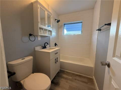 1129 Cherokee Ave, Lehigh Acres FL - photo 6 of 15