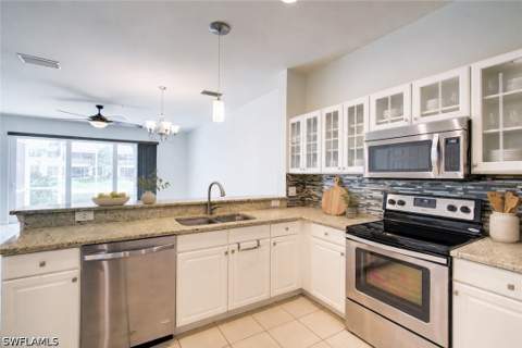 904 Hampton Cir, Naples FL - photo 11 of 35