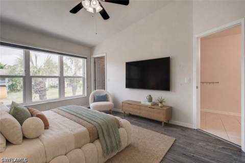 904 Hampton Cir, Naples FL - photo 13 of 35